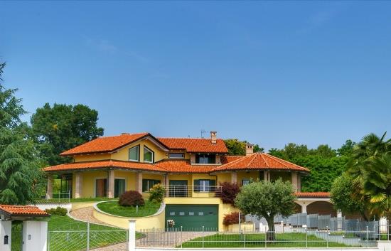 Villa a Moncrivello (VC)